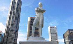 シンガポールの上陸地点に建つラッフルズ卿の像