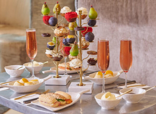 セドリック グロレ シンガポール(Cédric Grolet Singapore)のティーセット