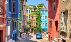 カラフルな家が立ち並ぶ「バラット(Balat)地区」