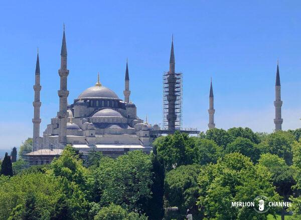 「スルタン・アフメト・モスク（Sultan Ahmed Mosque）」通称「ブルーモスク」外観