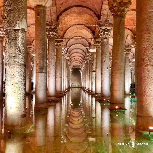 イスタンブールを代表する観光スポット「地下宮殿（Basilica Cistern）」