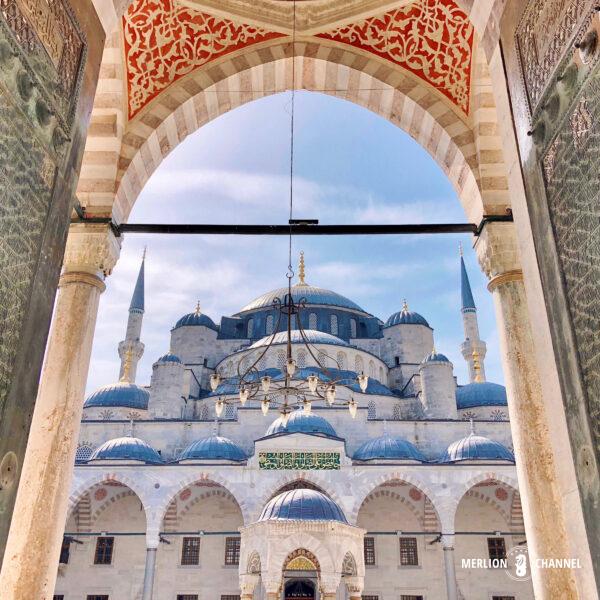 イスタンブールを代表する観光スポット「ブルーモスク（Blue Mosque）」