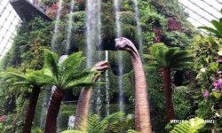 ガーデンズ・バイ・ザ・ベイの「クラウド・フォレスト（Cloud Forest）」にジュラシック・ワールド（Jurassic World）の恐竜が出現