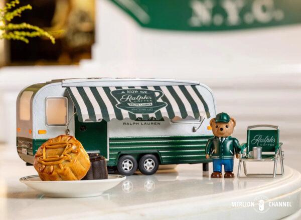 Ralph's Coffee Camper Van Mooncake Set from Ralph's Coffee.