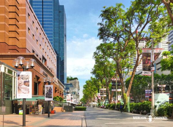 シンガポール随一のショッピング街「オーチャード・ロード」に立ち並ぶショッピングモール