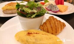 シンガポール「ラッフルズホテル(Raffles Hotel)」朝食のオムレツ